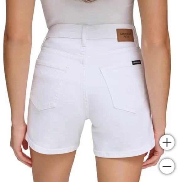 Calvin Klein Jeans Ladies' Denim White Short SIze 10 - Picture 2 of 3